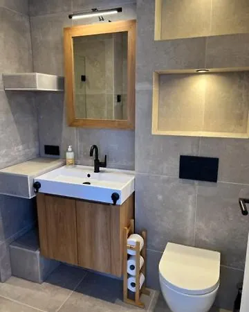 Casa Del Cisne 3 Aparthotel 4*
