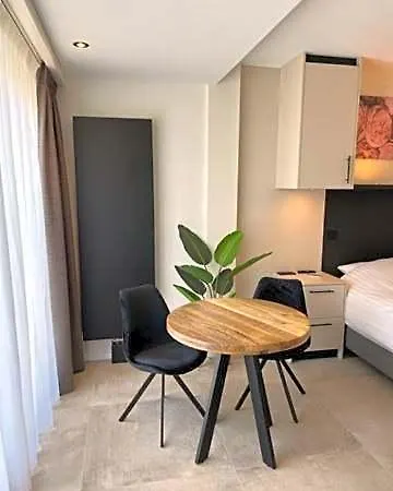 Casa Del Cisne 3 Aparthotel